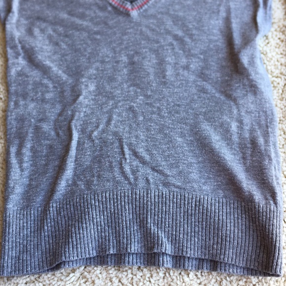 Hollister V-Neck Sweater - Picture 2 of 5